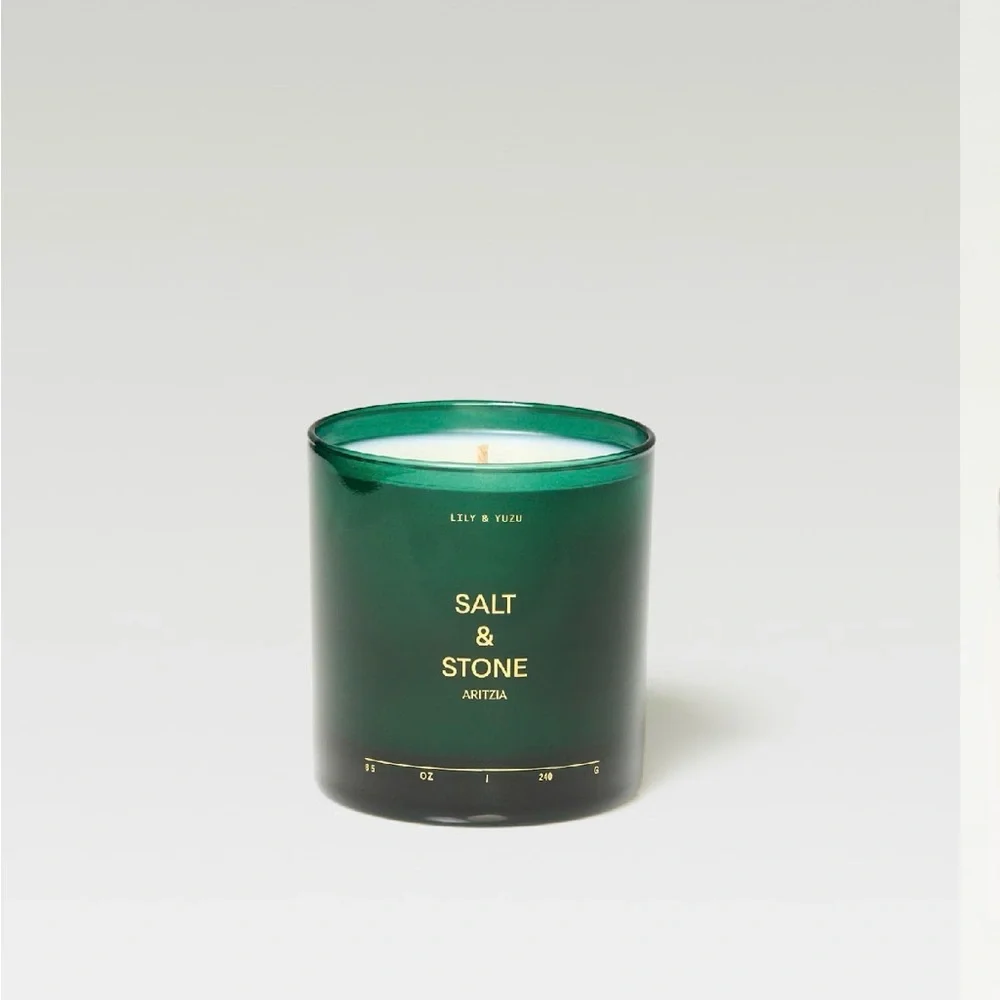 Aritzia‎ Salt & Stone Lily/Yuzu Scented Candle